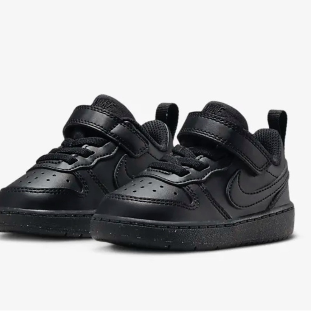 *SOLD* Black Nike Court Borough Low - Toddler Size 7C